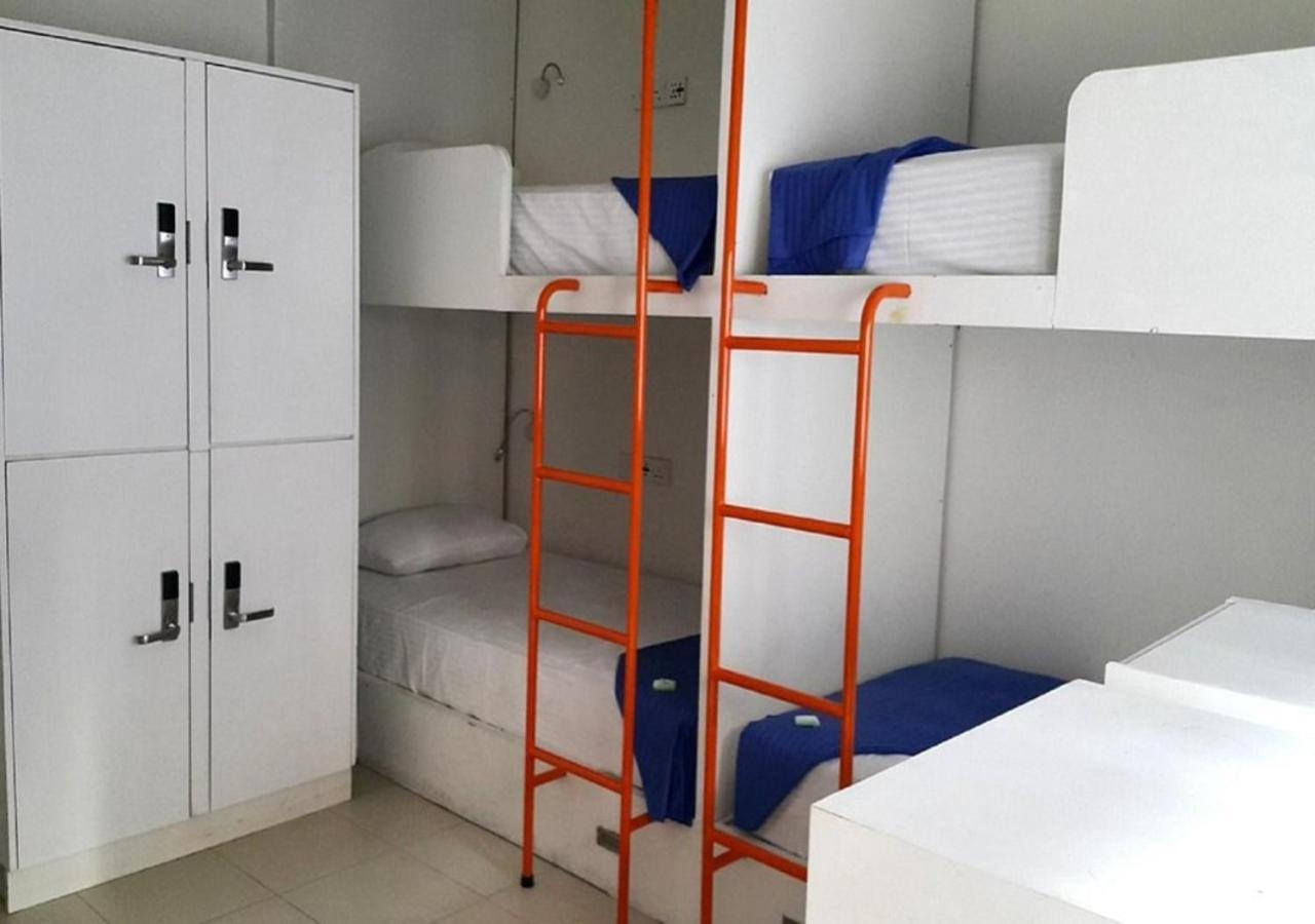Traveler'S Haven Hostel At Colombo Intl Airport Katunayaka Eksteriør bilde