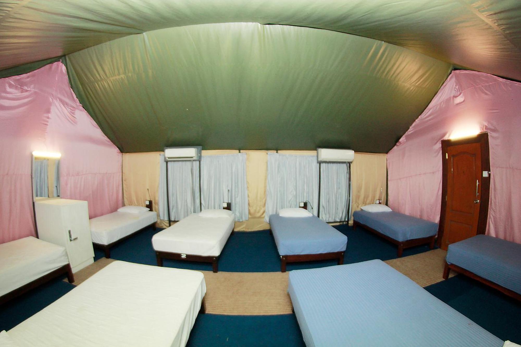 Traveler'S Haven Hostel At Colombo Intl Airport Katunayaka Eksteriør bilde